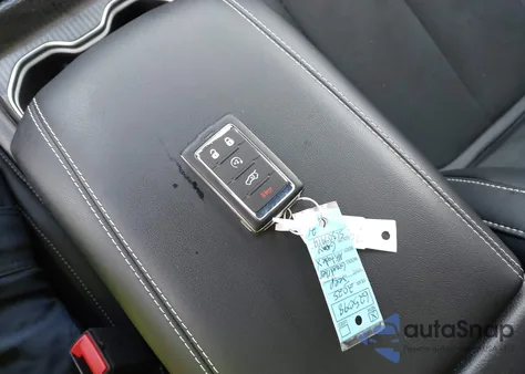 2025 Jeep Grand Cherokee Altitude X 4X4 z USA, uszkodzony, nr VIN 1C4RJHAG2SC307914